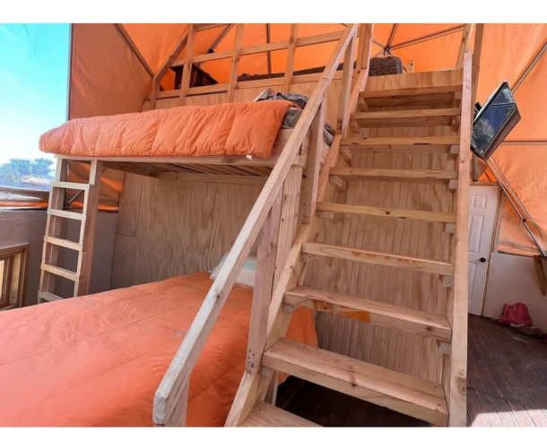 Parcela Con Casa Priincipal Y Cabañas