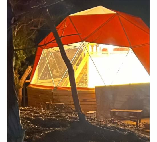 Parcela Con Casa Priincipal Y Cabañas