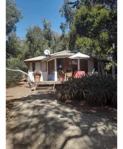 Parcela Con Casa Priincipal Y Cabañas