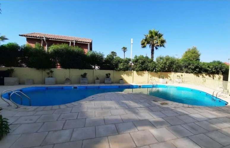 DEPARTAMENTO Avenida pacifico con cuatro esquinas