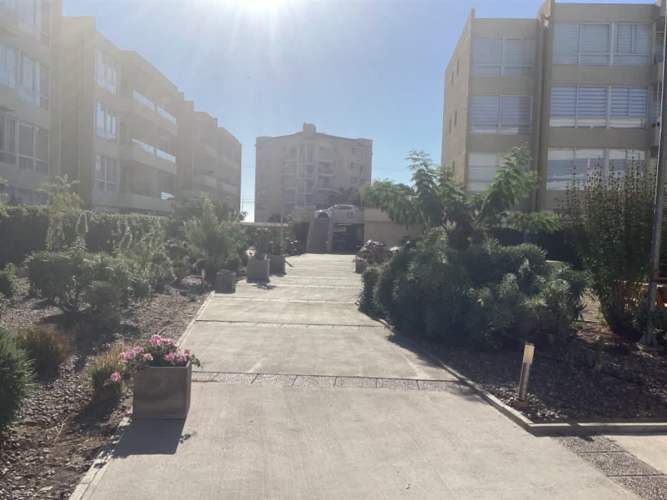 DEPARTAMENTO Avenida pacifico con cuatro esquinas