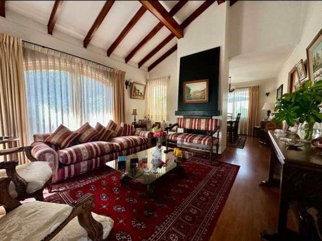 Casa 4 dormitorios con piscina Ossandon (90692)