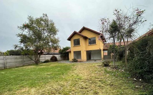 VENTA CASA 4HAB 3BA COLINA