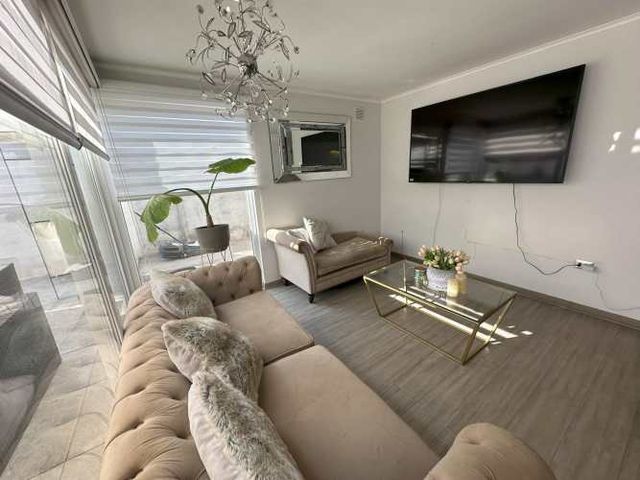 ARRIENDO CASA 4HAB 3BA COLINA