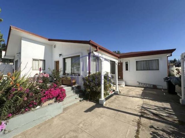 Finster Vende Hermosa Casa Familiar En Limache Viejo Con Amp