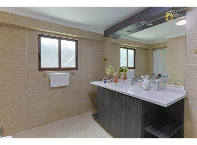 Venta Casa San Bernardo -rebajada Céntrica Estación Freire