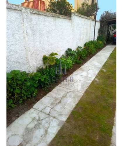 Amplia Casa Sólida Con Estupenda Ubicación En Quintero