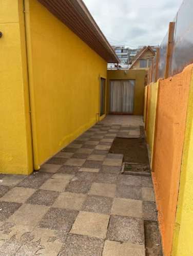 Amplia casa 4d/3b, Cuatro Esquinas/Cisternas