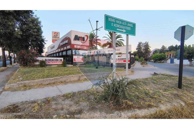 ¡inversión comercial frente mcdonalds