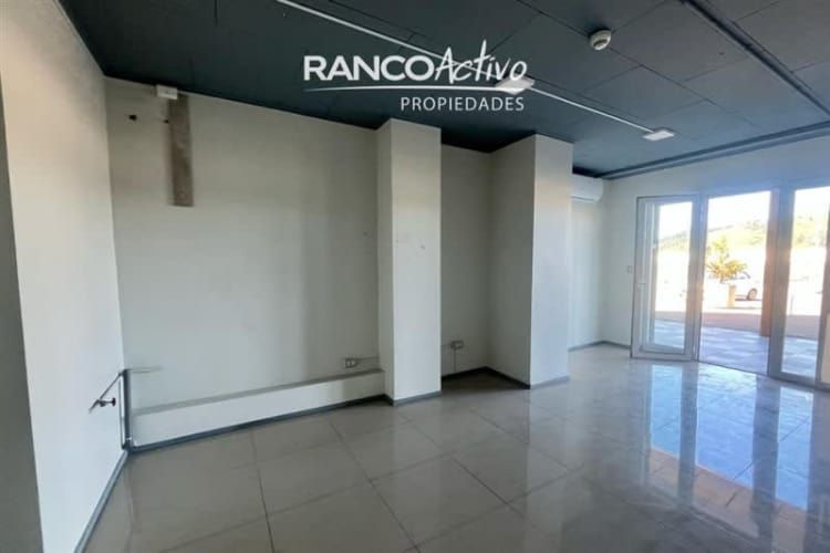 LOCAL COMERCIAL ADVA. LOS POETAS