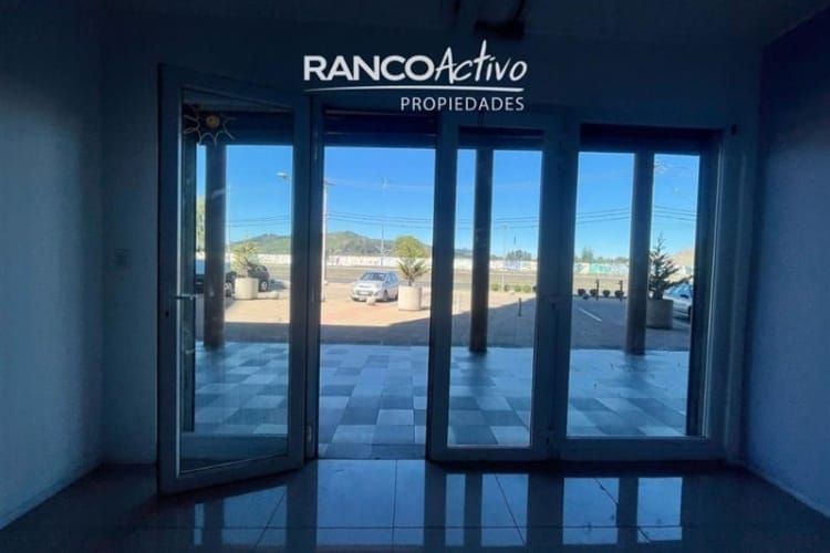 LOCAL COMERCIAL ADVA. LOS POETAS