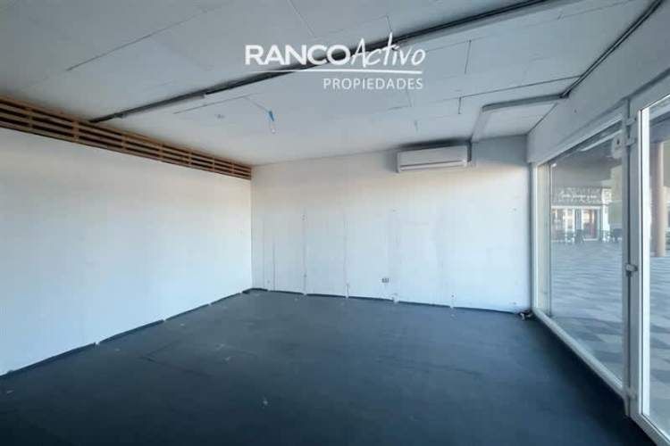 LOCAL COMERCIAL ADVA. LOS POETAS