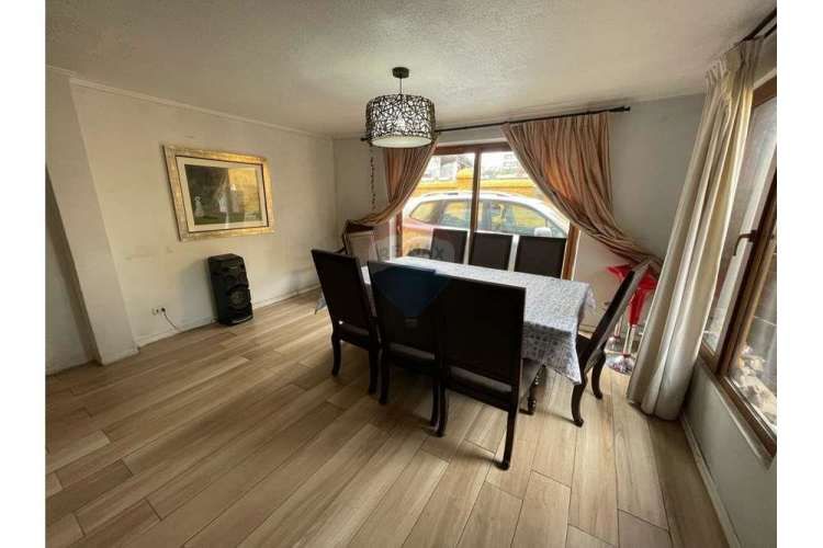 Casa monseñor eyzaguirre 4d+4b+2e