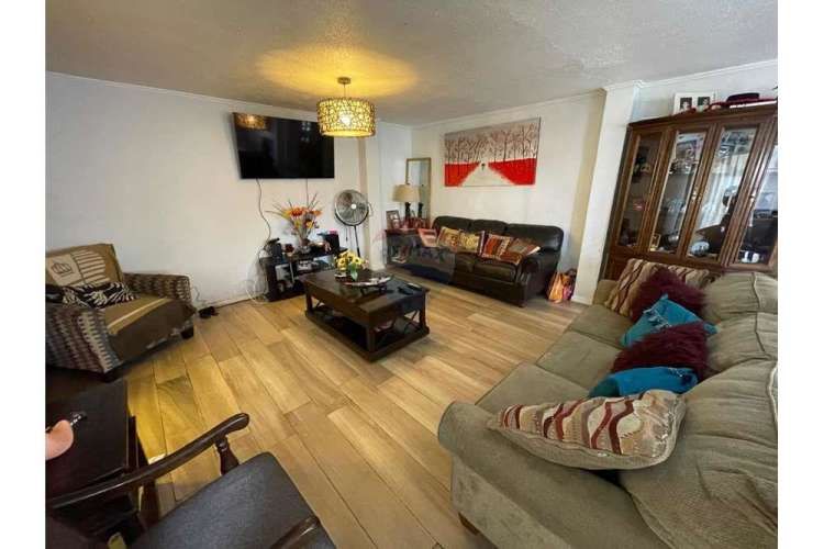 Casa monseñor eyzaguirre 4d+4b+2e