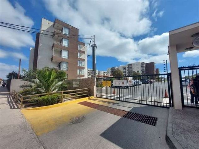 DEPARTAMENTO Departamento en venta a un costado de supermercado Unimarc El Milagro.