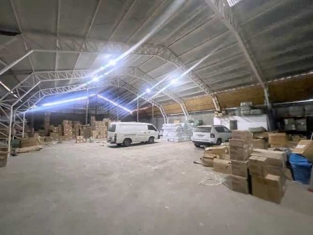 INDUSTRIAL Local Comercial-Galpón Gaspar de Orense/San Pablo.