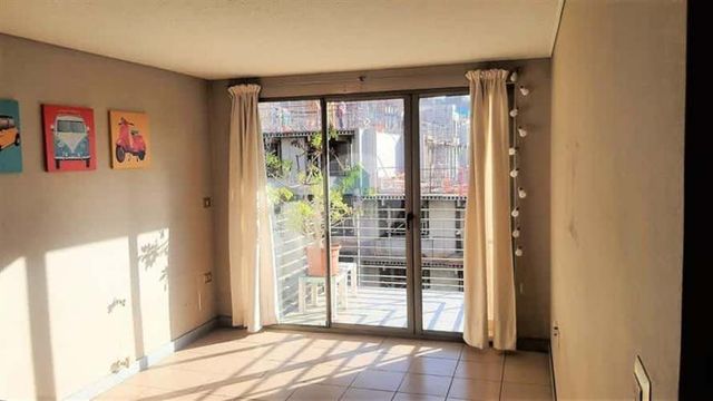 DEPARTAMENTO Canal 13, estación Metro Salvador