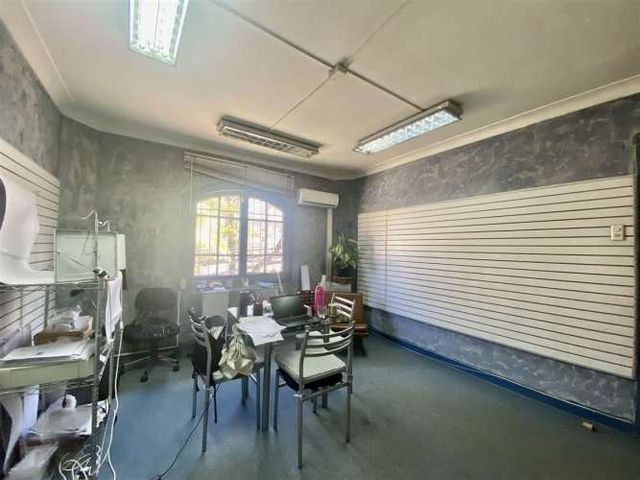 LOCAL COMERCIAL MANUEL MONTT/BARROS BORGOÑO/ELIODORO YAÑEZ