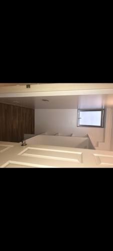 VENDO HERMOSO DEPTO CON VISTA AL MAR.  