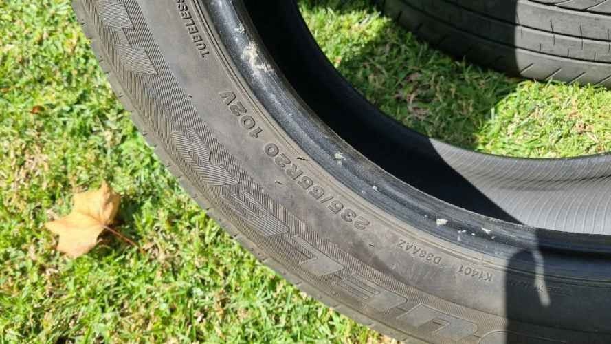 4 Neumaticos Bridgestone Dueler R/L 33A 235 55 R20