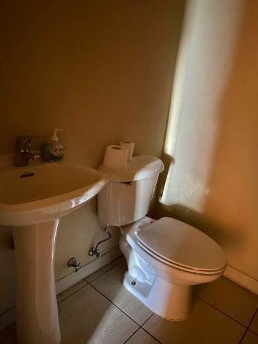 Oficinas amplias con 579 mts2 con varias dependencias en el centro de la ciudad.