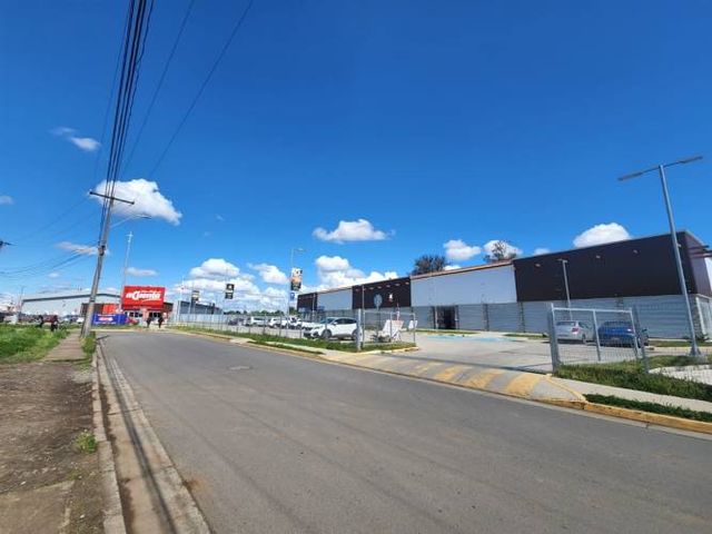 LOCAL COMERCIAL HUAMACHUCO