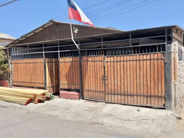 CASA El Tranque con Santa Blanca