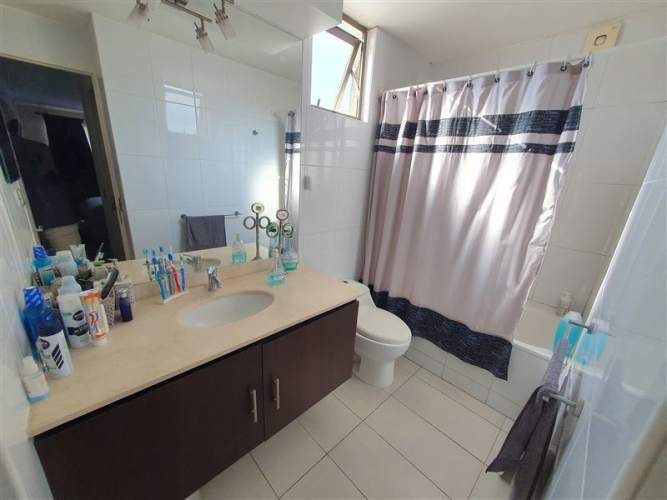 CASA CAMINO DE LA VIÑA 1547 HUECHURABA