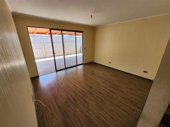 CASA CAMINO DE LA VIÑA 1547 HUECHURABA