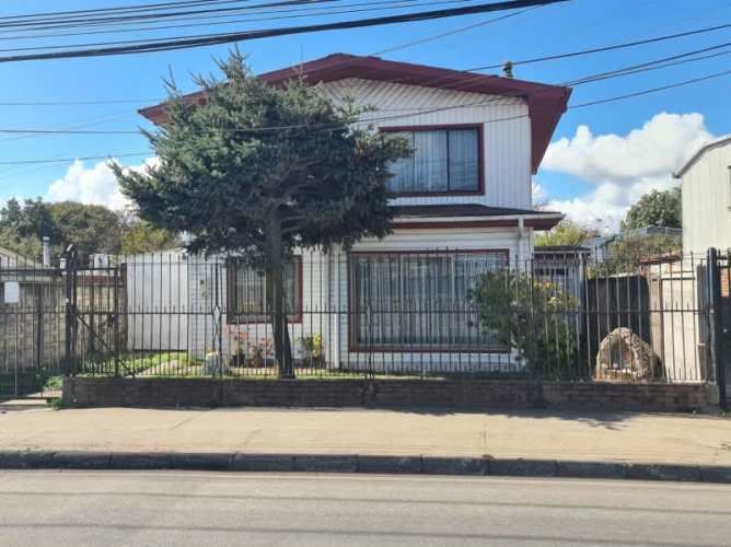 SE VENDE AMPLIA CASA EN SECTOR ALEMPARTE TALCAHUAN