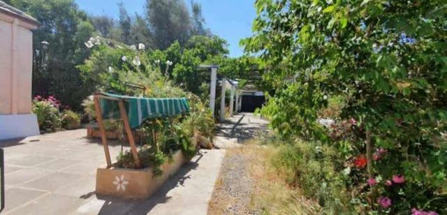 GRAN CASA ESQUINA EN VENTA, LA CISTERNA