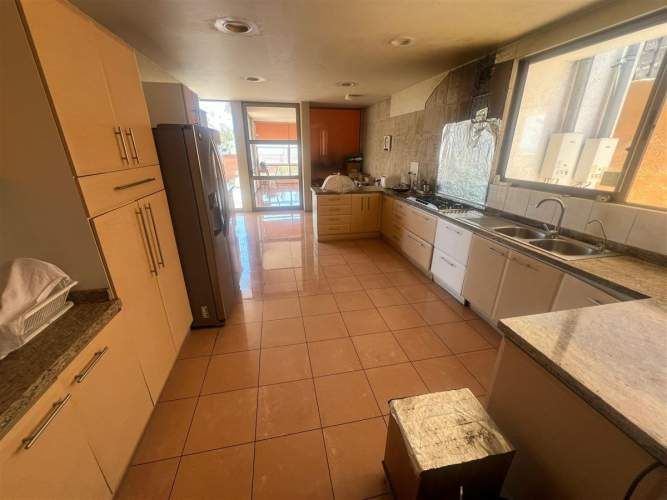 CASA Padre Hurtado / Francisco Bilbao