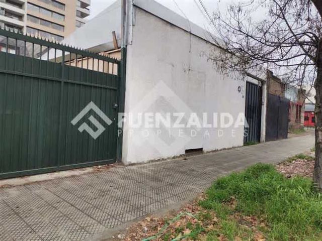 CASA Ricardo Lyon / Pedro Lautaro Ferrer