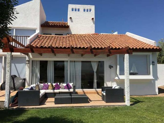 PUERTO VELERO: CASA TEMPORADA 10/12 PSNAS. QUINCHO Y PISCINA