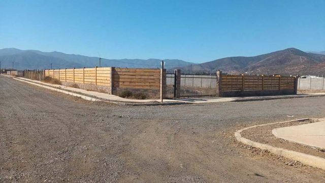 Vende Sitio 600 Mt2, en Condominio, La Ligua (92688)