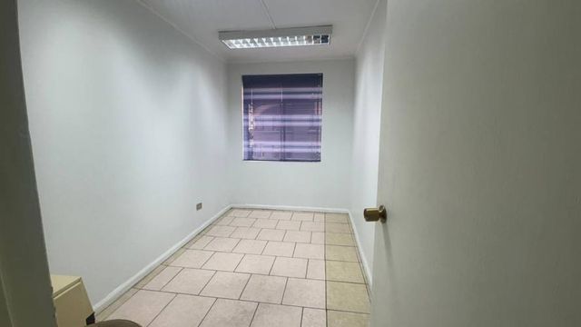 OPORTUNIDAD OFICINA 62 M2 EN PLENO STGO CENTRO