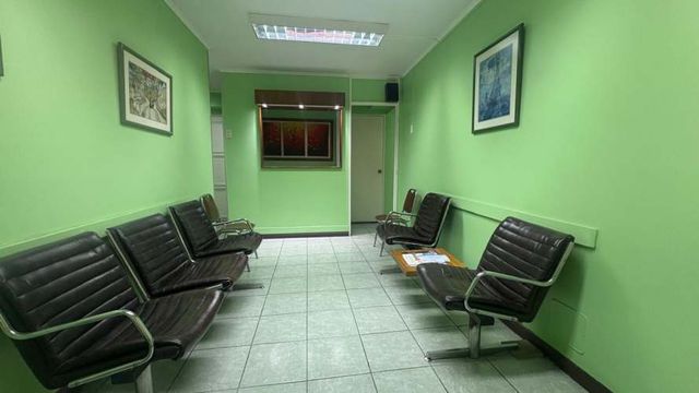 OPORTUNIDAD OFICINA 62 M2 EN PLENO STGO CENTRO