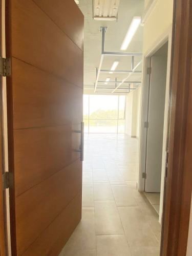 Oficina A PASOS DE SUPERMERCADO JUMBO Y DE EASY