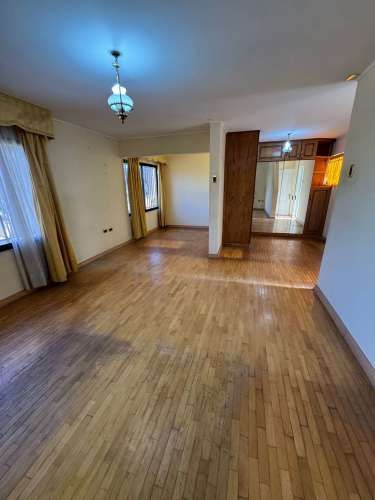 Se arrienda gran casa  (93196)