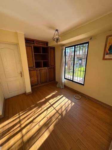 Se arrienda gran casa  (93196)