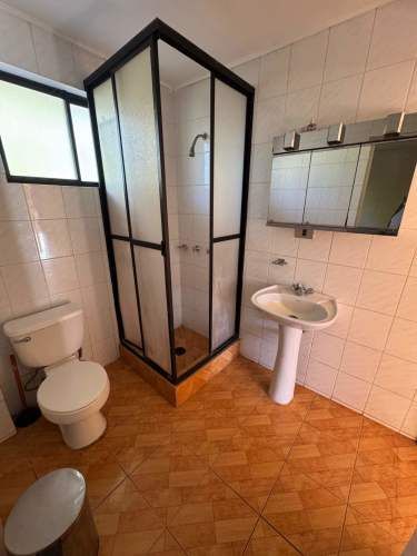 Se arrienda gran casa  (93196)