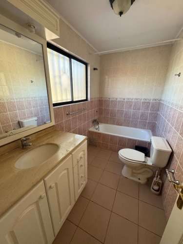 Se arrienda gran casa  (93196)