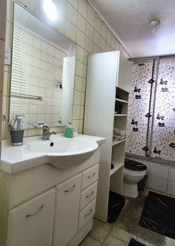 CASA Calle Guacolda Cerro Barón, Valparaíso