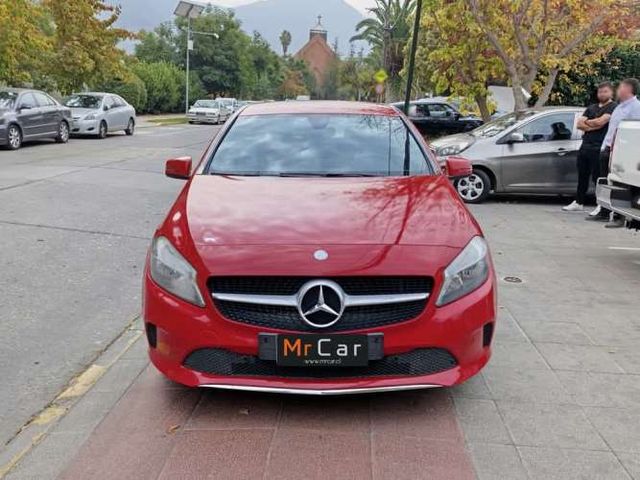 MERCEDES-BENZ A 200 2017