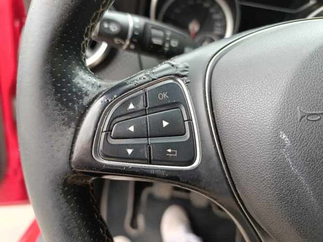 MERCEDES-BENZ A 200 2017