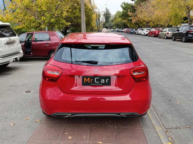 MERCEDES-BENZ A 200 2017