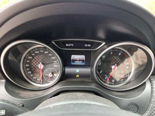 MERCEDES-BENZ A 200 2017