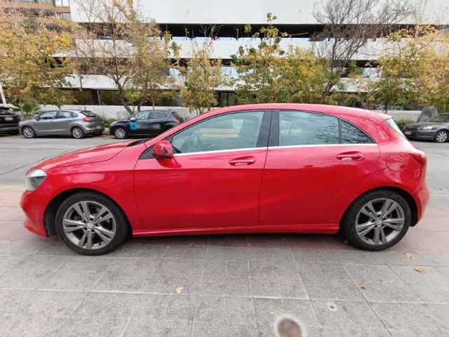 MERCEDES-BENZ A 200 2017