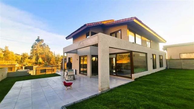 CASA Álvaro Casanova / María Monvel