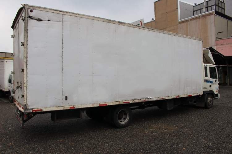 Camion Hyundai HD120 año 2011 Furgon 47 m3 Litera Facilidades